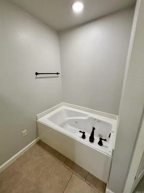 105 Earnhart Cir, Cabot, AR 72023 photo 10