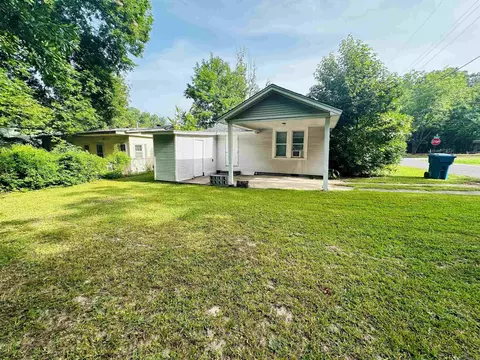 Exterior - 917 Mcbee St, Malvern, AR 72104 photo 2 of 7