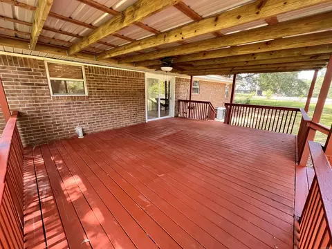 Exterior - 605 S Elm St, Beebe, AR 72012 photo 5 of 11