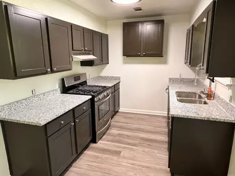 Kitchen - 605 S Elm St, Beebe, AR 72012 photo 1 of 1