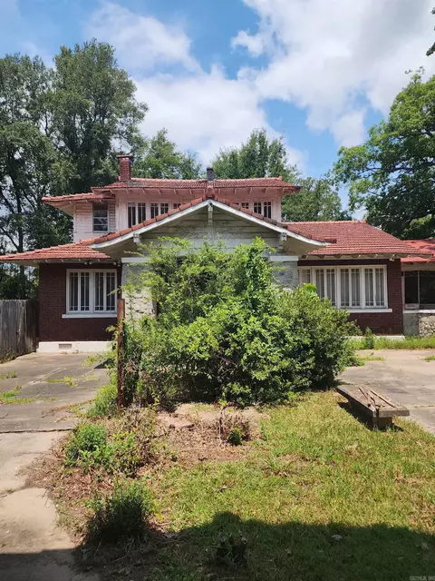 Exterior - 3516 S Cherry St, Pine Bluff, AR 71603 photo 2 of 3