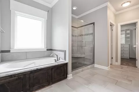Bath - 7633 S Shoreline Blvd, Benton, AR 72019 photo 6 of 8