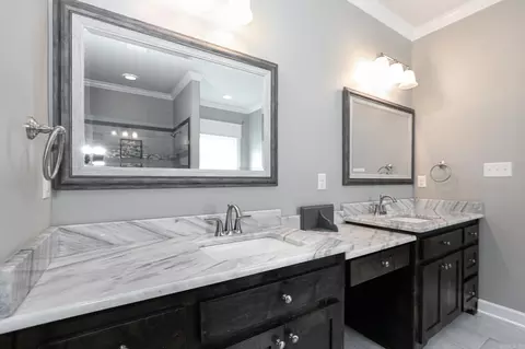 Bath - 7633 S Shoreline Blvd, Benton, AR 72019 photo 5 of 8