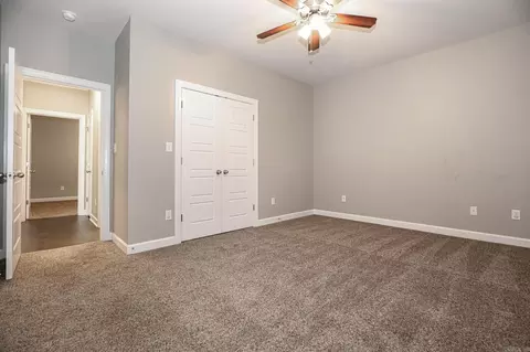 Bedroom - 7633 S Shoreline Blvd, Benton, AR 72019 photo 4 of 8