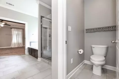 Bath - 7633 S Shoreline Blvd, Benton, AR 72019 photo 8 of 8
