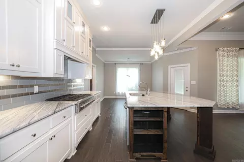 Kitchen - 7633 S Shoreline Blvd, Benton, AR 72019 photo 5 of 6