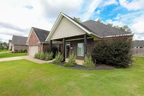 Exterior - 7633 S Shoreline Blvd, Benton, AR 72019 photo 3 of 9