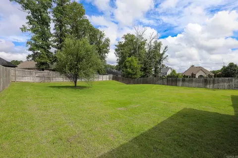 Exterior - 7633 S Shoreline Blvd, Benton, AR 72019 photo 7 of 9