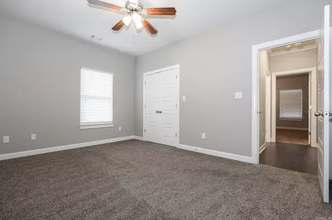 Bedroom - 7633 S Shoreline Blvd, Benton, AR 72019 photo 2 of 8
