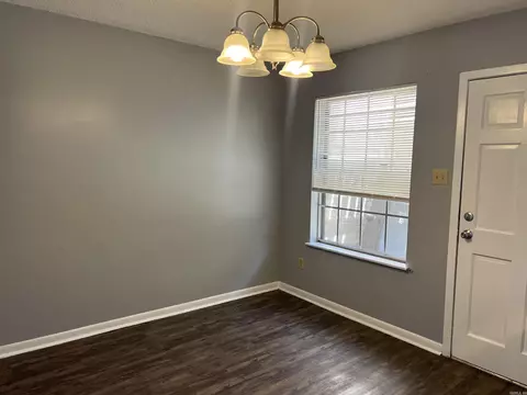 610 Greenbriar, Pine Bluff, AR 71603 photo 5