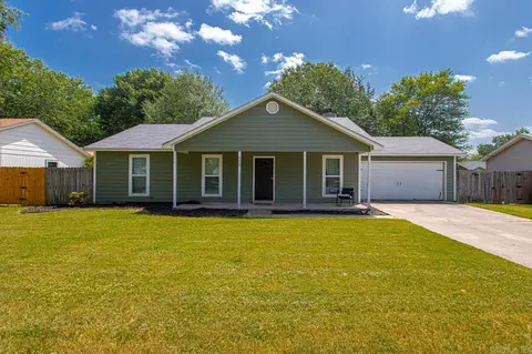 705 Bryant Meadows Dr, Bryant, AR 72022 photo 1