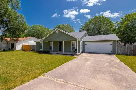 705 Bryant Meadows Dr, Bryant, AR 72022 photo 2