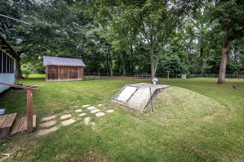 443 Gary St, Clinton, AR 72031 photo 36