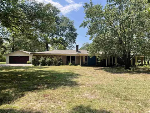 2004 Dyer St, Malvern, AR 72104 photo 1