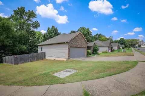319 Derek Ct, Alexander, AR 72002 photo 3