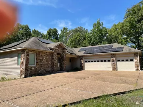 222 Elcano Dr, Hot Springs Village, AR 71909
