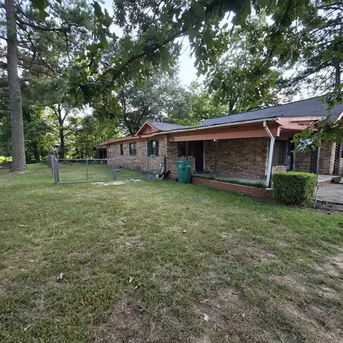 3806 W Short 2nd Ave, Pine Bluff, AR 71601 photo 3
