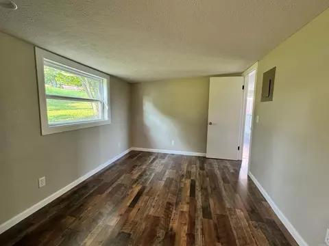 26 Gregory St, Norfork, AR 72658 photo 6