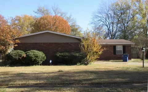 303 N Bond St, West Memphis, AR 72301