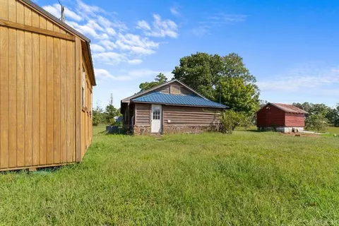 Exterior - 349 Biechler Rd, Clinton, AR 72031 photo 10 of 15