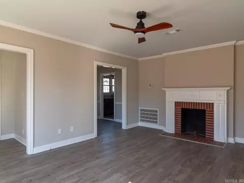 3101 S Cherry St, Pine Bluff, AR 71603 photo 9
