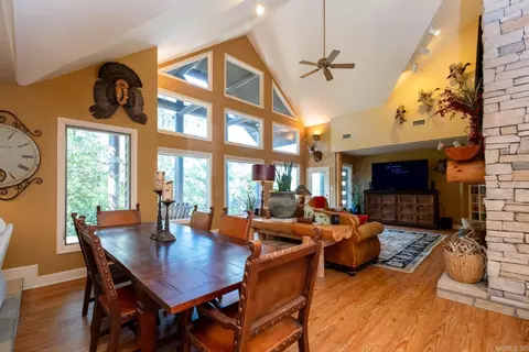 Dining - 11 Bald Eagle Dr, Paron, AR 72122 photo 1 of 2