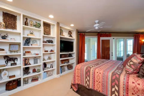Bedroom - 11 Bald Eagle Dr, Paron, AR 72122 photo 3 of 3