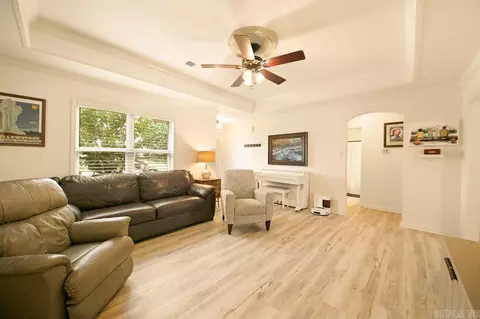 Living - 29 Castleton Dr, Ward, AR 72176 photo 1 of 1