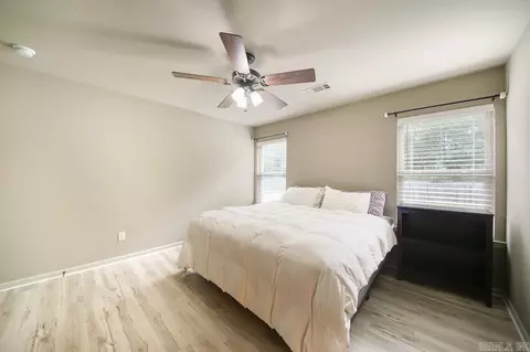 Bedroom - 29 Castleton Dr, Ward, AR 72176 photo 3 of 10