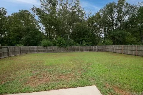 Exterior - 29 Castleton Dr, Ward, AR 72176 photo 4 of 8