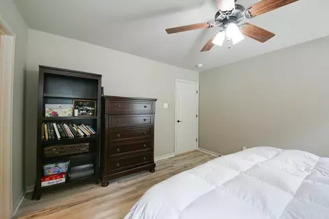 Bedroom - 29 Castleton Dr, Ward, AR 72176 photo 4 of 10