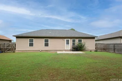 Exterior - 29 Castleton Dr, Ward, AR 72176 photo 6 of 8