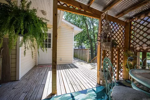 Exterior - 409 Tenth St, Mena, AR 71953 photo 5 of 18
