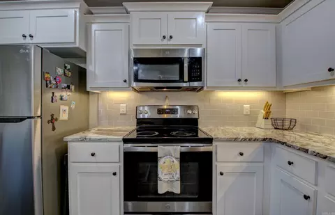 Kitchen - 59 Cimarron Cir, Cabot, AR 72023 photo 6 of 6