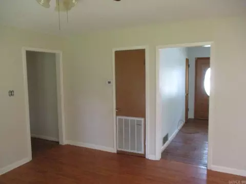 Living - 401 N Lemon St, Beebe, AR 72012 photo 3 of 3