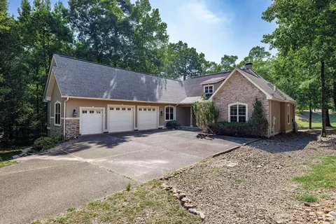 9 Illescas Way, Hot Springs Village, AR 71909