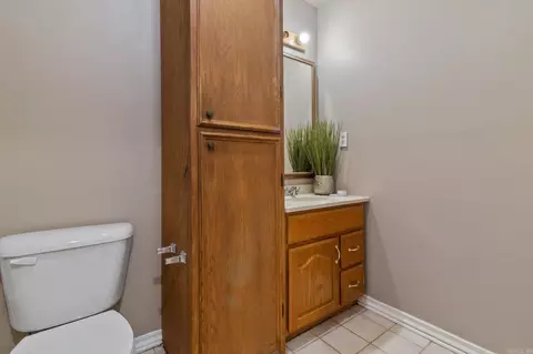 Bath - 2016 Catherine St, Benton, AR 72019 photo 3 of 4