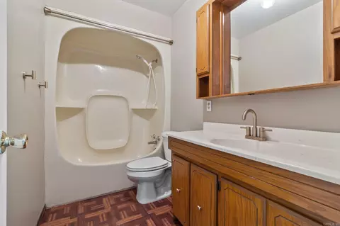 Bath - 2016 Catherine St, Benton, AR 72019 photo 1 of 4