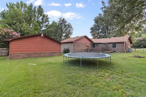 Exterior - 2016 Catherine St, Benton, AR 72019 photo 8 of 10
