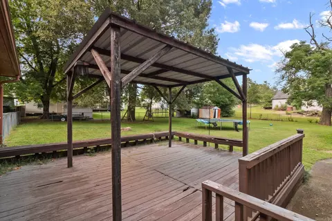 Exterior - 2016 Catherine St, Benton, AR 72019 photo 4 of 10