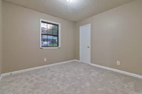 Bedroom - 2016 Catherine St, Benton, AR 72019 photo 3 of 6