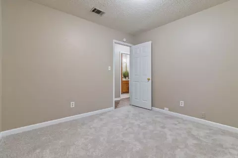 Bedroom - 2016 Catherine St, Benton, AR 72019 photo 4 of 6