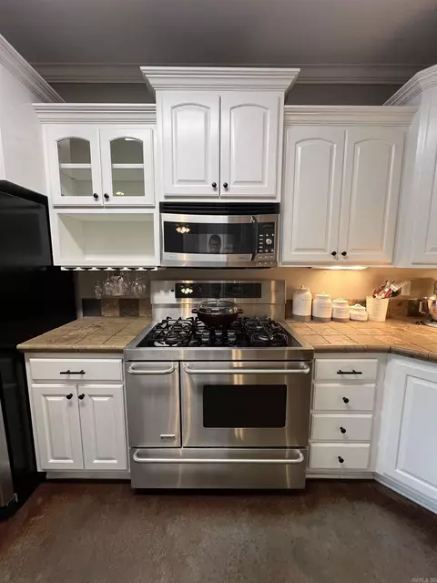 Kitchen - 100 Will Blvd, Searcy, AR 72143 photo 4 of 8