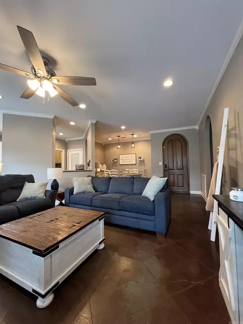 Living - 100 Will Blvd, Searcy, AR 72143 photo 2 of 3