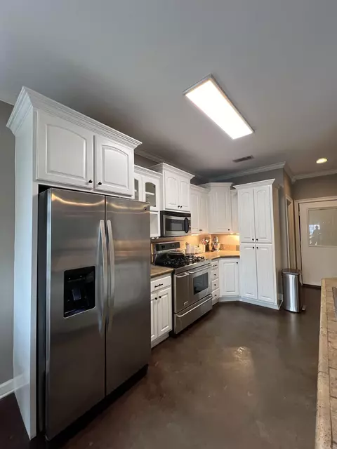 Kitchen - 100 Will Blvd, Searcy, AR 72143 photo 3 of 8