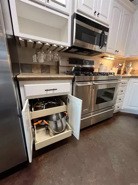 Kitchen - 100 Will Blvd, Searcy, AR 72143 photo 6 of 8