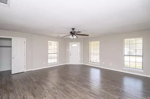 2610 Timbermist Dr, Benton, AR 72015 photo 8
