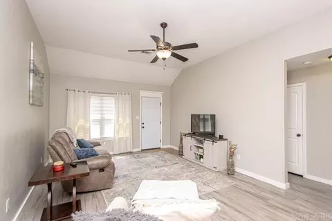 2041 Dandelion Dr, Benton, AR 72019 photo 16