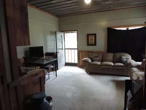 Living - 4000 German Rd, Dumas, AR 71639 photo 4 of 4