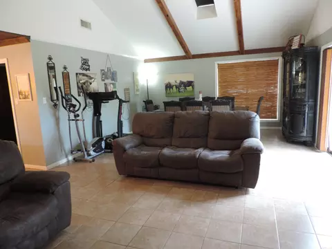 Living - 4000 German Rd, Dumas, AR 71639 photo 3 of 4